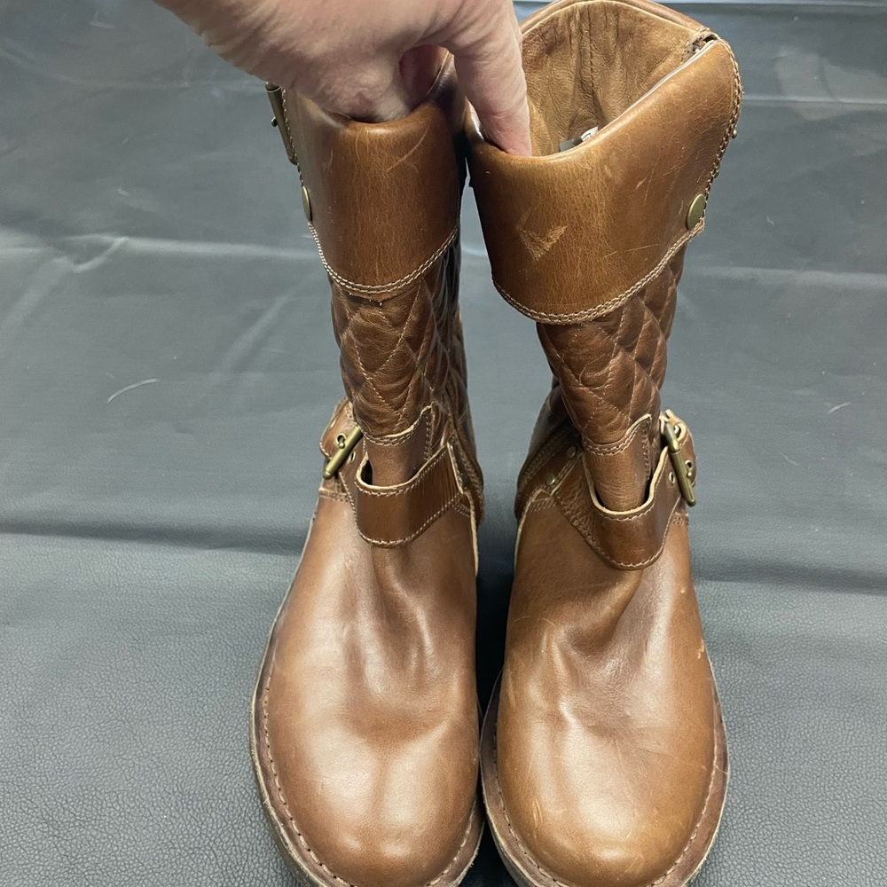 EUC boots from Ugg
